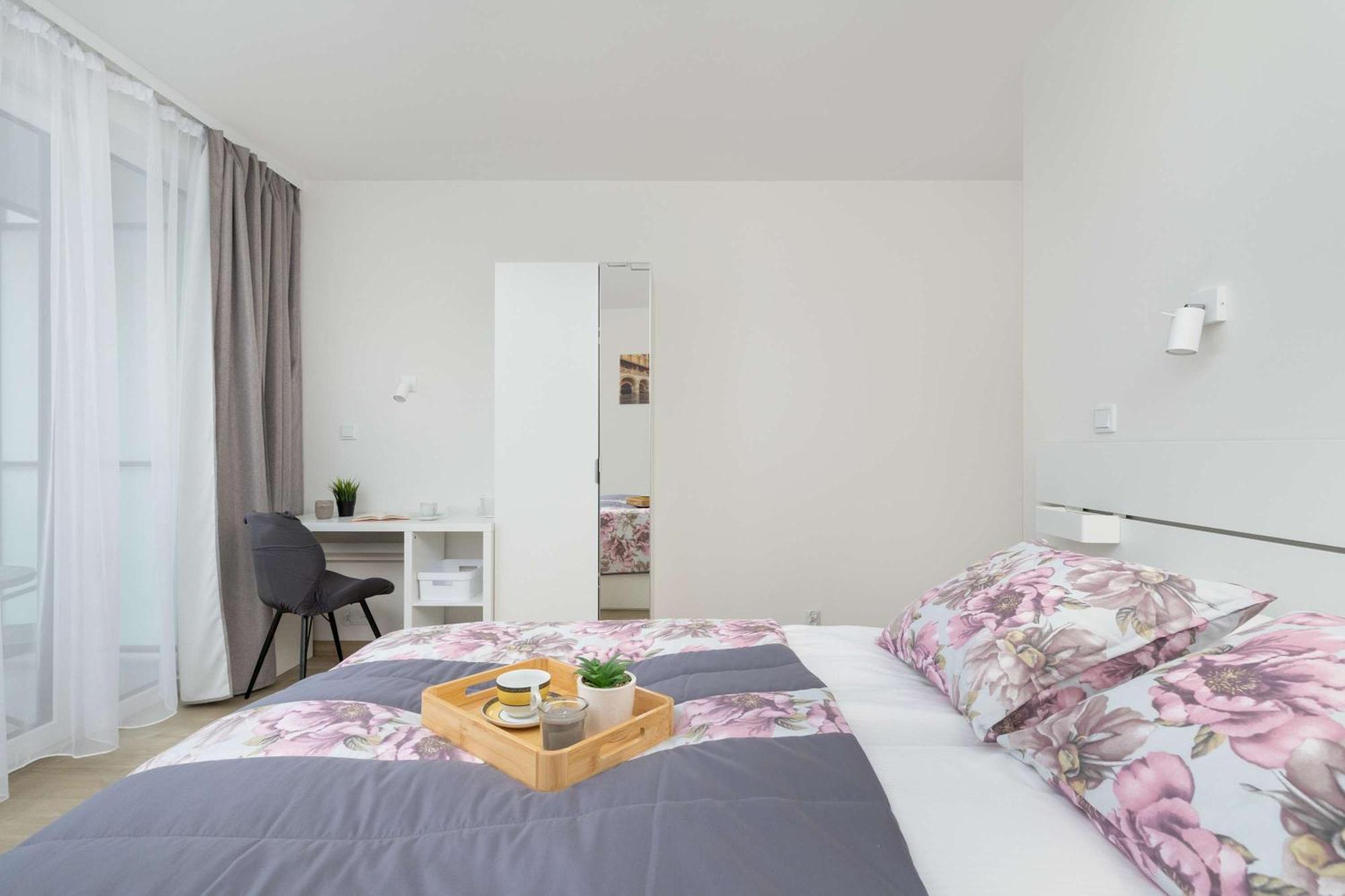 Cozy Apartments Laszkiewicza With Parking By Noclegi Renters Kraków Eksteriør billede